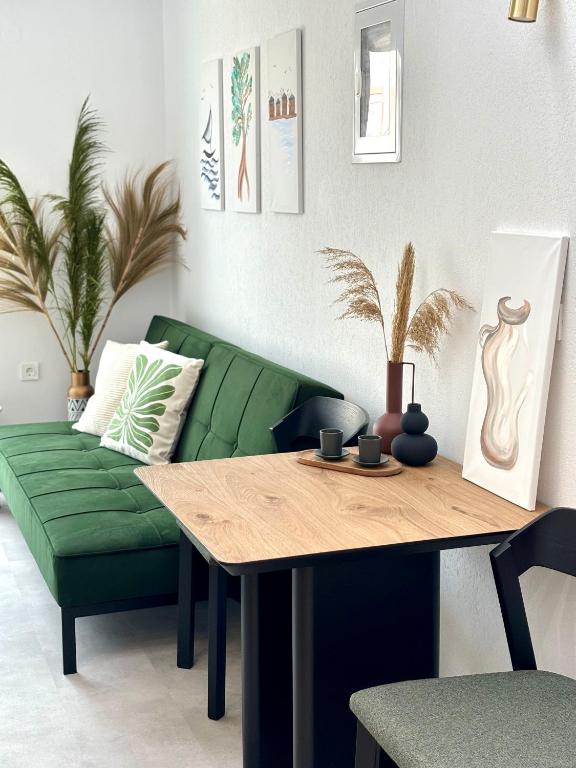 MYROVOLOS APARTMENTS - 13