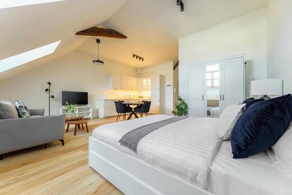 Rynek 10 Apartments - 19