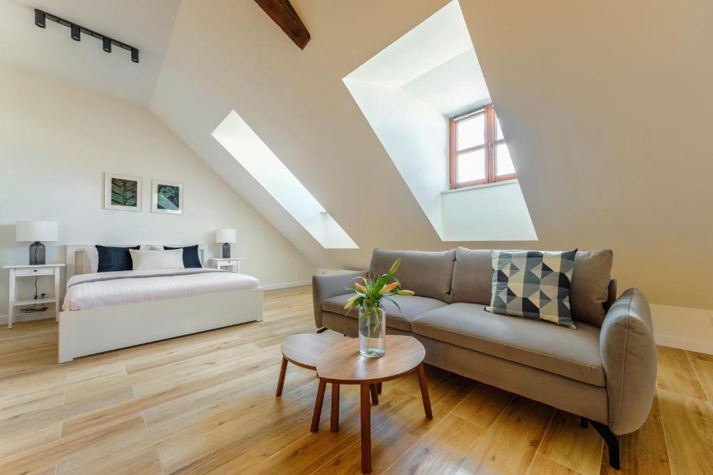 Rynek 10 Apartments - Superieure Studio