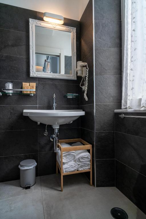 Koupelna v ubytování Teresa Rooms & Suites
