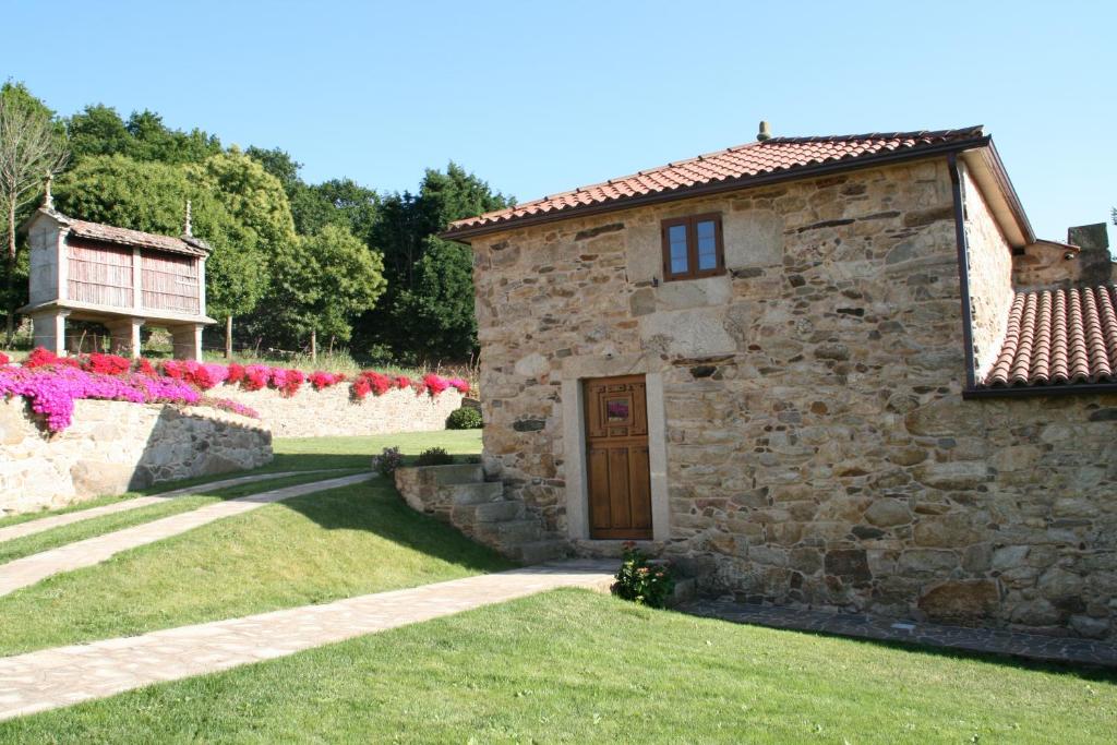 Vonkajšia záhrada v ubytovaní REMANSO DE TRASFONTAO "Casa do Campo"