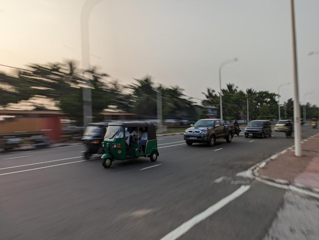 Fotografie z fotogalerie ubytování Big John Hotel v destinaci Dehiwala
