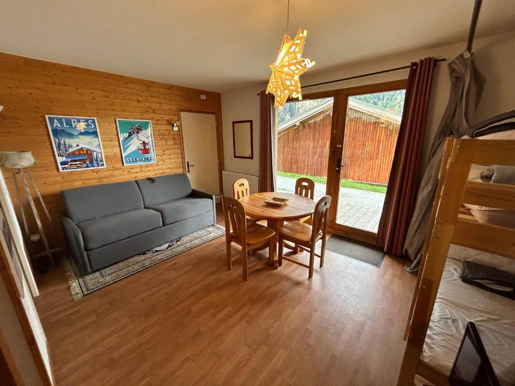 Posezení v ubytování Studio Orelle 3 Vallées - Spa & Piscine - Apt 005