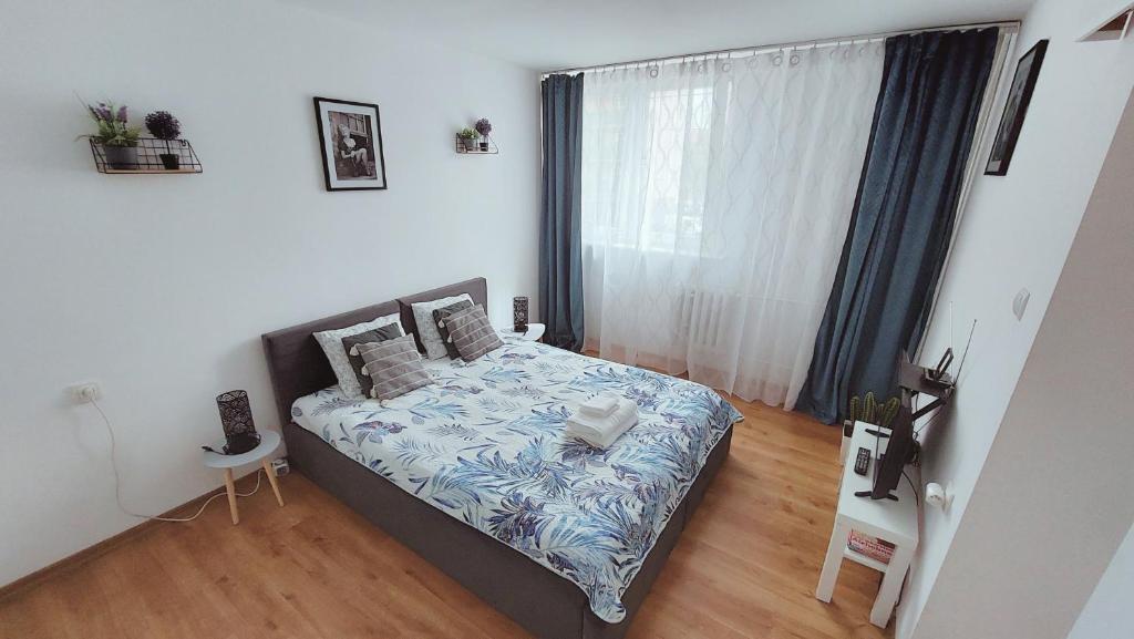 Кровать или кровати в номере VIP Apartments - Apartamenty na Szewskiej