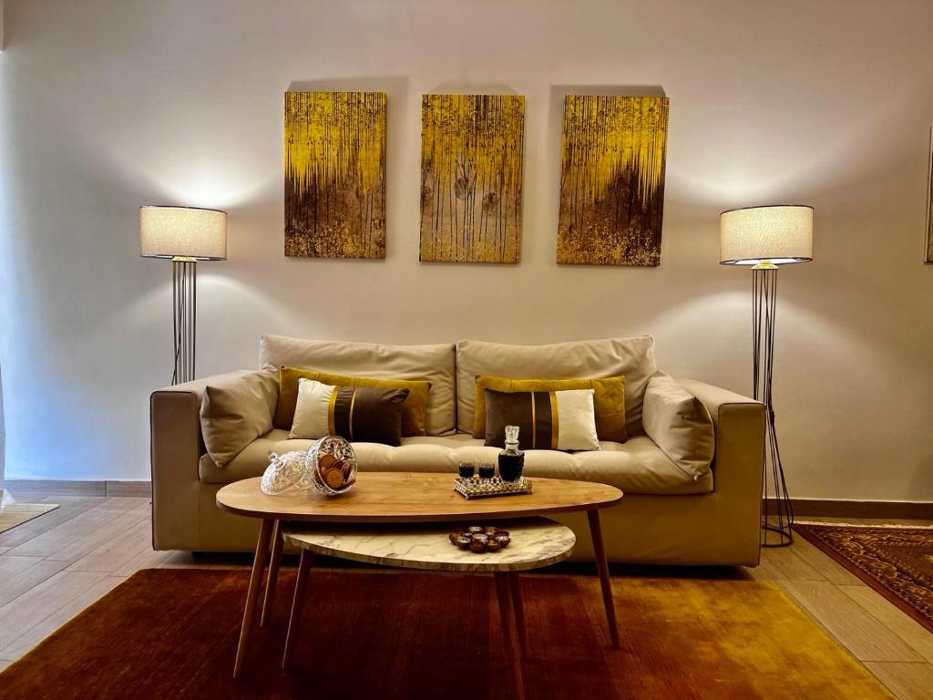 House Of Joy, Athens (updated prices 2026)
