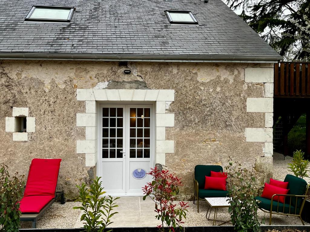 Sans Souci Bed and Breakfast Luxe Heated Pool and Restaurant - 10