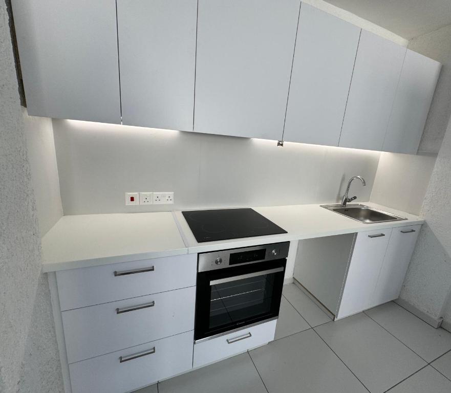 Aphentrika Apartments - Tek Yatak Odalı Daire