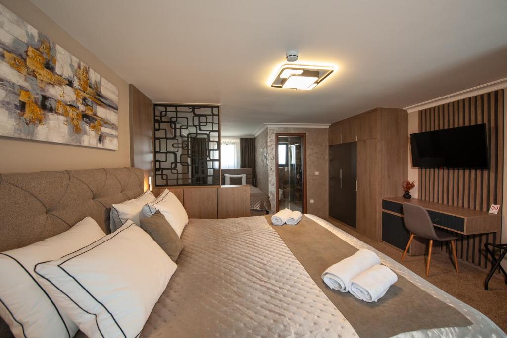 Hotel Kralj - Triple Room With Balcony