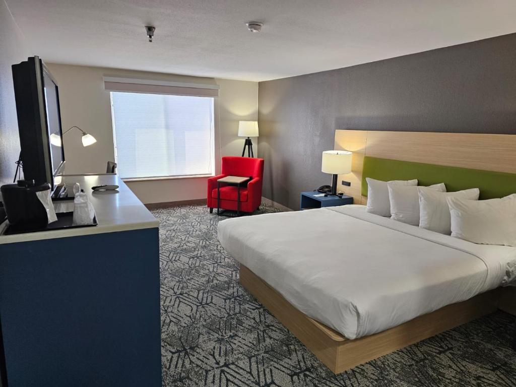 Country Inn & Suites by Radisson, Savannah I-95 North, GA - Suite Met Kingsize Bed - Toegankelijk/Rookvrij