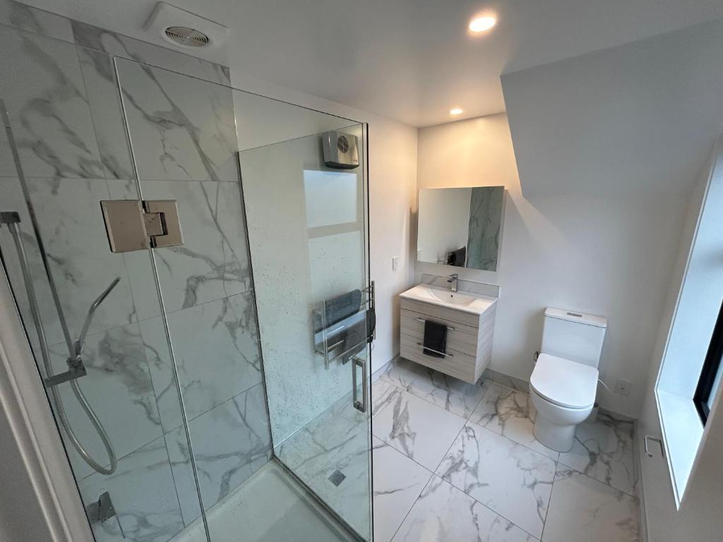 Spacious Inner City Townhouse - Resim 3