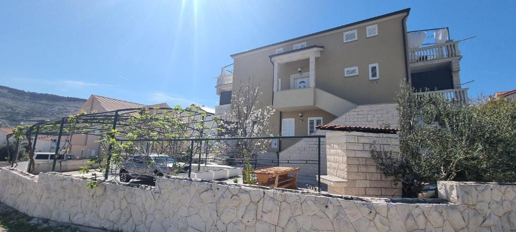 Výhľad na hory alebo výhľad na hory priamo z apartmánu
