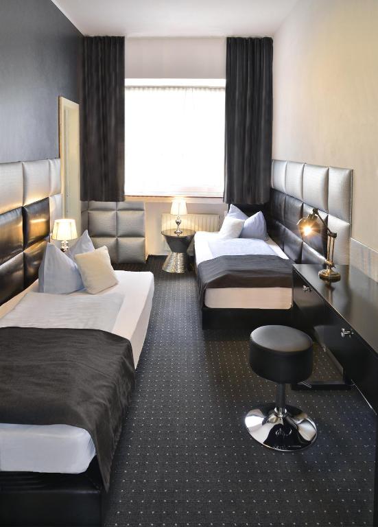 Hotel Am Wehrhahn - Resim 9