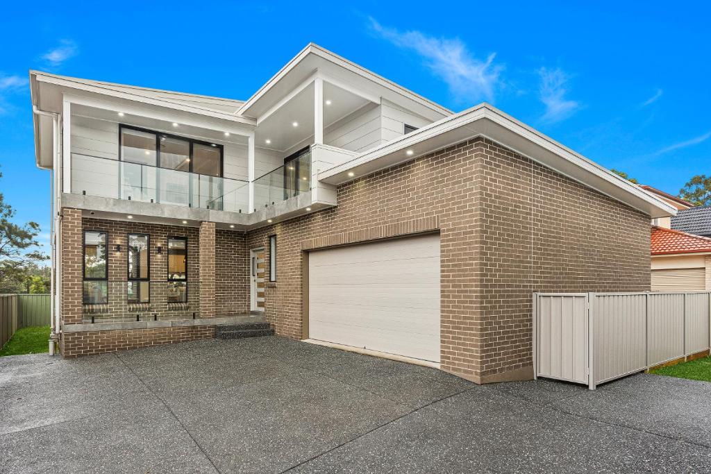 Fairy Meadow Beach House - Huis Met Vijf Slaapkamers