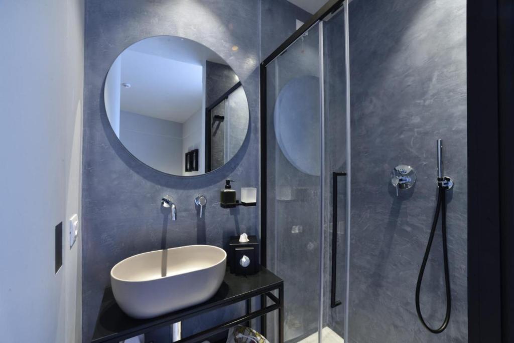 Boutique Hotel de la Villeにあるバスルーム