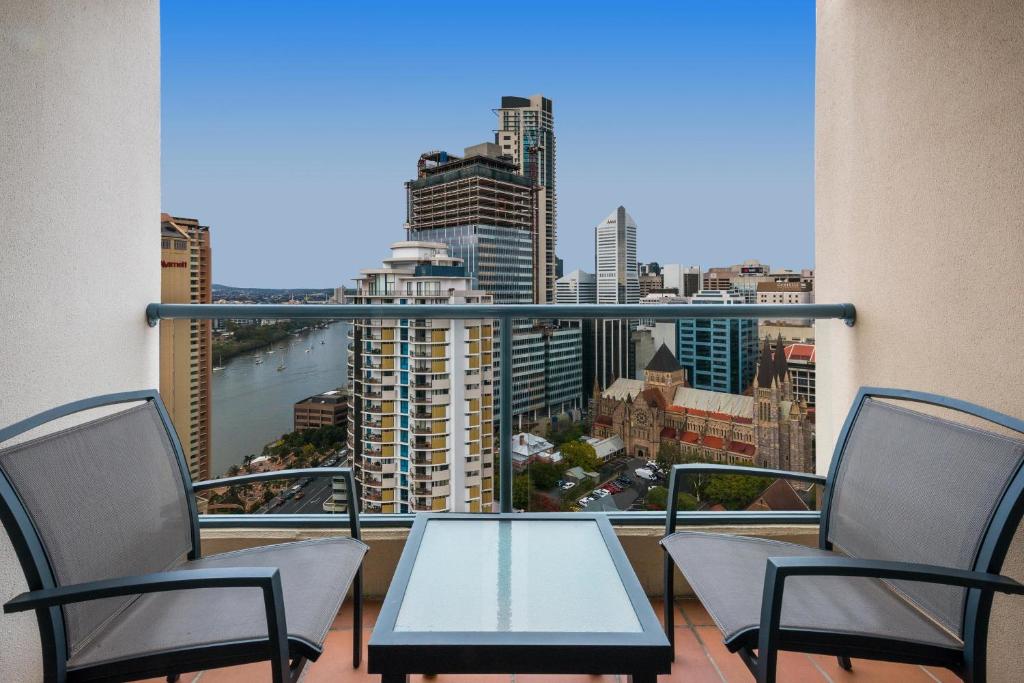 Mantra on Queen - Resim 25