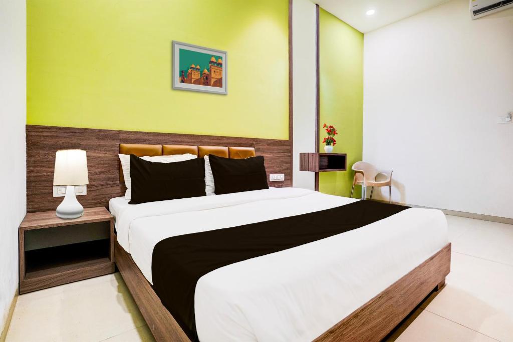 Легло или легла в стая в Super Collection O Kalyan West