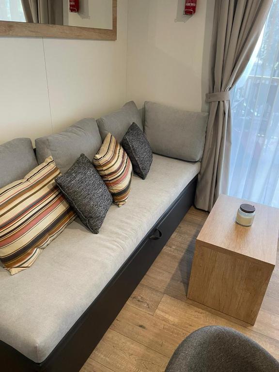 Posezení v ubytování mobile home MIRNA