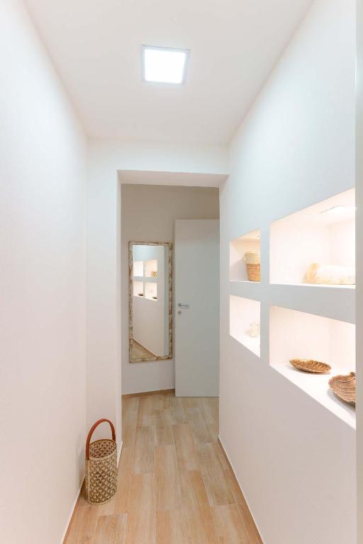 Fotografie z fotogalerie ubytování Montellino's Suite Oro v destinaci SantʼAntìoco