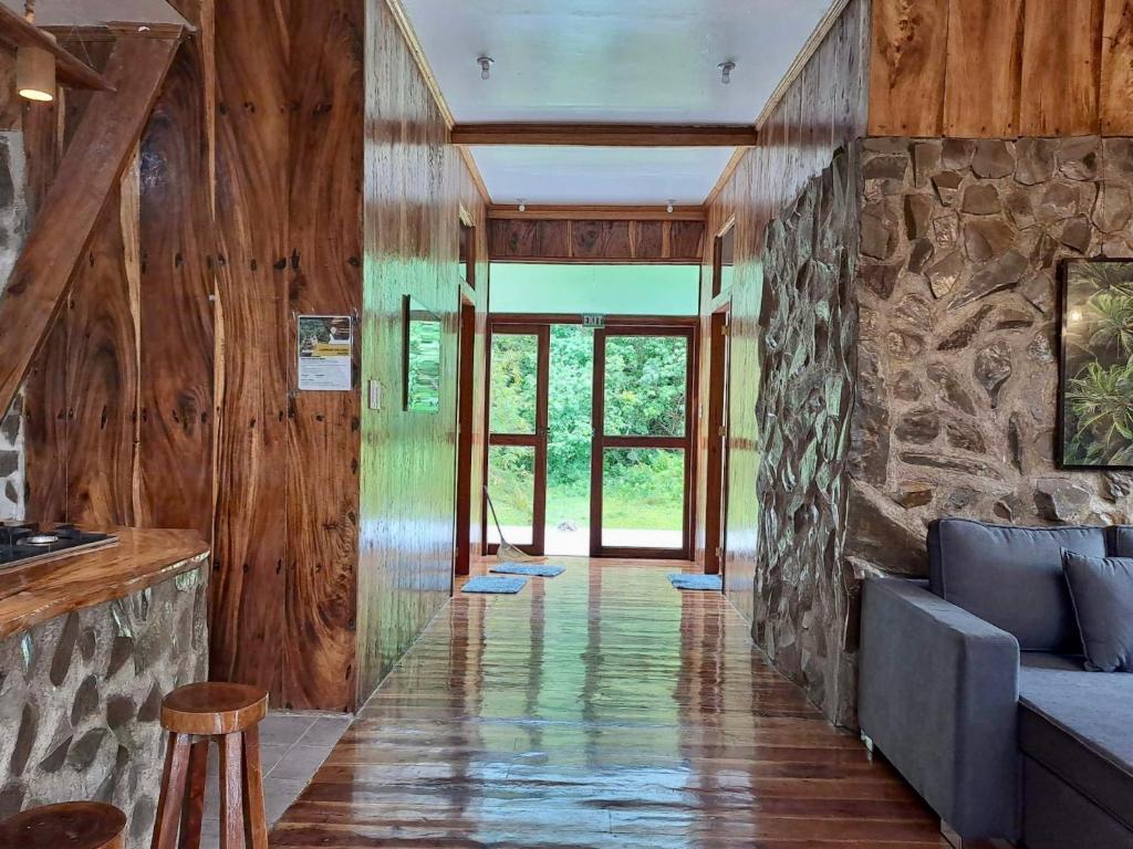 Camiguin Volcano Houses - A-Frame house - Doppelzimmer Mit Balkon