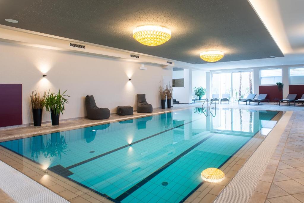 Bazén v ubytování Hotel Ladurner nebo v jeho okolí