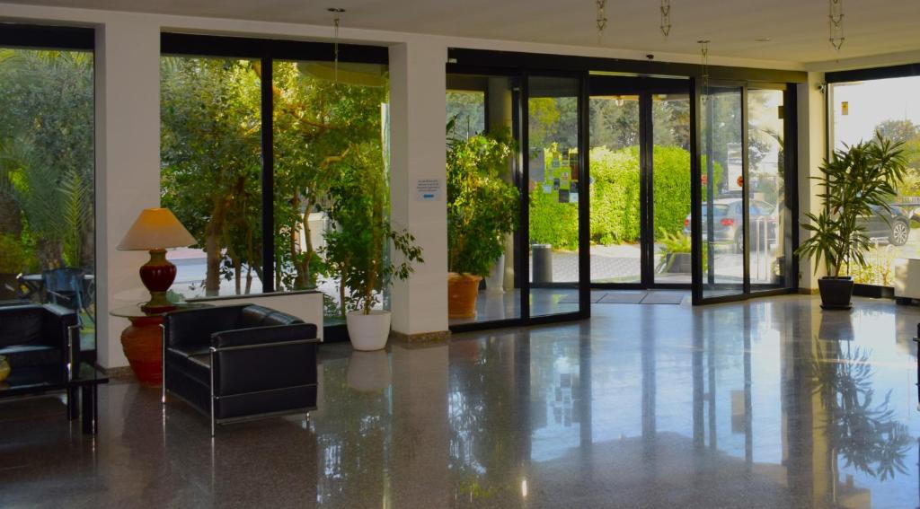 Vonkajšia záhrada v ubytovaní Hotel 90