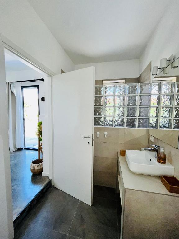 Fotografie z fotogalerie ubytování MAYANA SICILY - The suites v destinaci Santa Maria Del Focallo