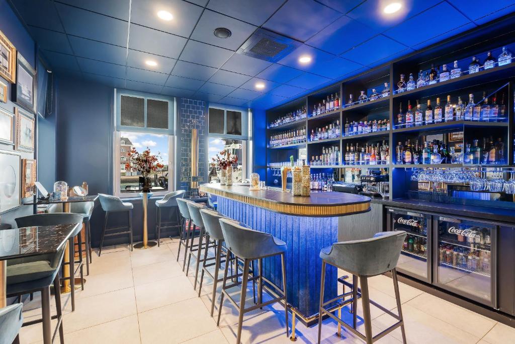 Lounge nebo bar v ubytování Hotel Maassluis