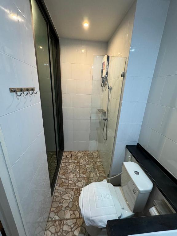 One More Space - Resim 38