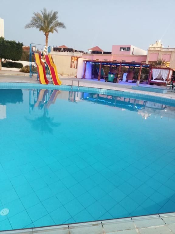 Bazén v ubytování Badawia Sharm Resort nebo v jeho okolí