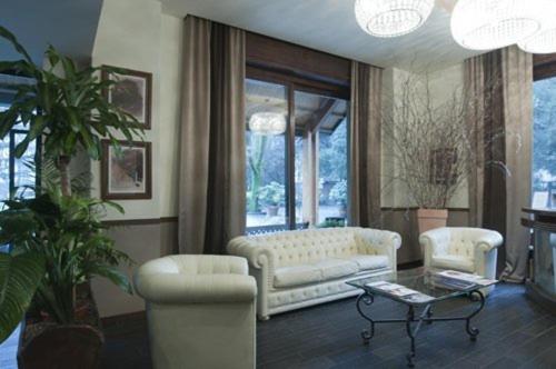 Posezení v ubytování Albergo Ristorante Sant'Eustorgio
