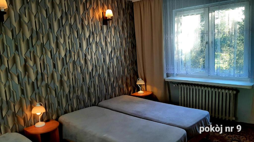 Leśny Zajazd - Habitación Triple Con Baño Privado