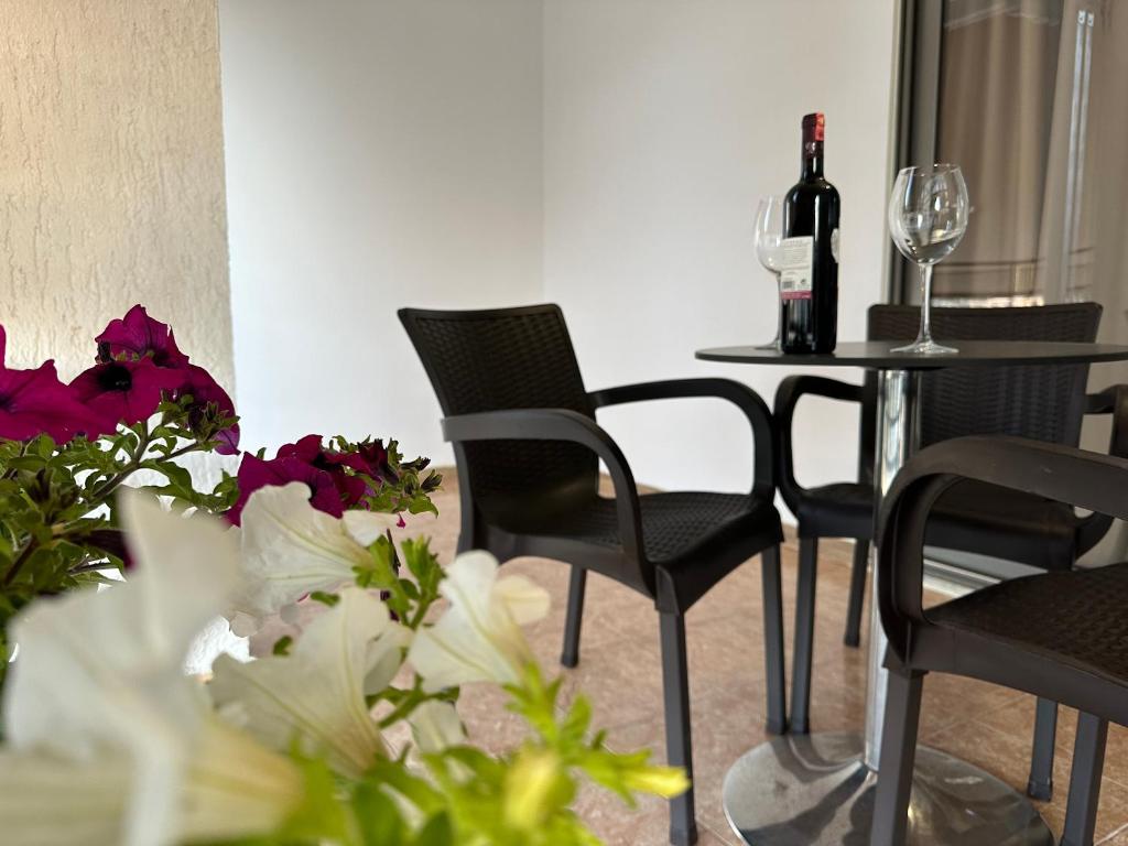 Fotografie z fotogalerie ubytování Suites Kozi v destinaci Sarandë
