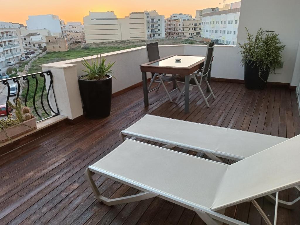 Balkón nebo terasa v ubytování Riviera Penthouse
