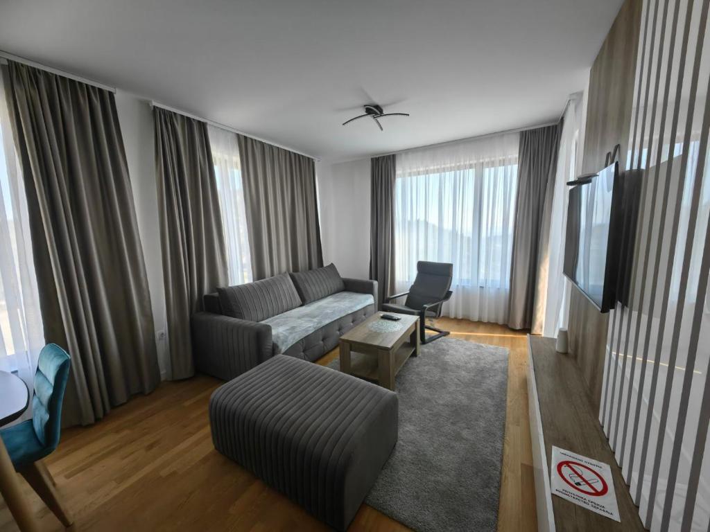 A television and/or entertainment centre at Devana Divčibare A-07