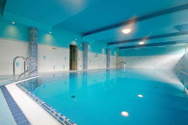 Bazén v ubytovaní Apartament Giewont alebo v jeho blízkosti