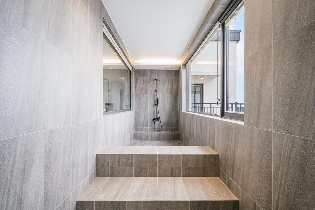 Fotografie z fotogalerie ubytování Ddosi Aewol Pool Villa v destinaci Čedžu