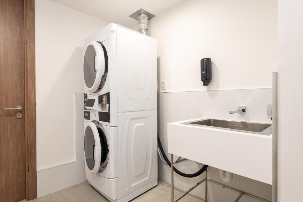 Carnmore Hotel Christchurch - Resim 22