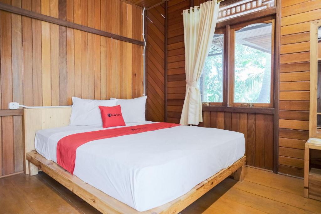 RedDoorz @ Hotel Negeri Baru Kalianda - Suite