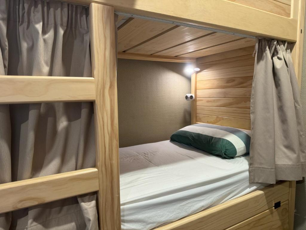 UpTown Backpackers - Resim 36