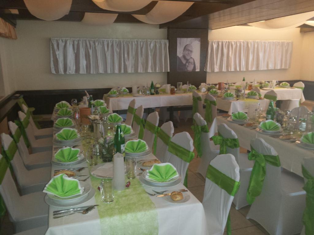 Restaurace v ubytování Gasthof zur Grenze