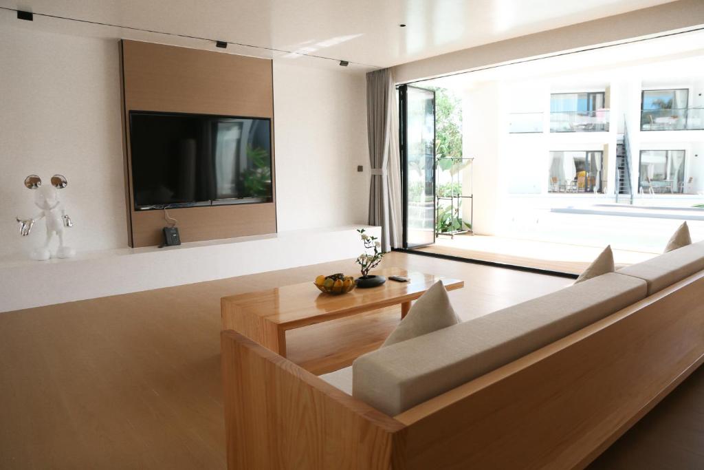 TV a/nebo společenská místnost v ubytování Willander Resort