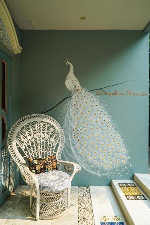 At Pingnakorn Riverside - Resim 12