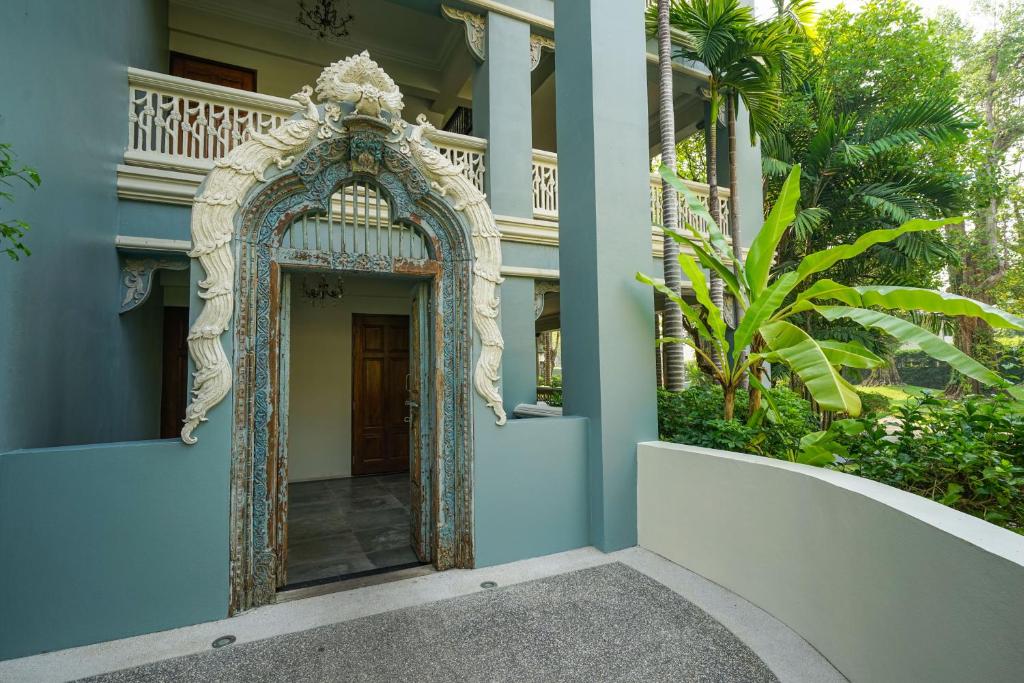 At Pingnakorn Riverside - Resim 21