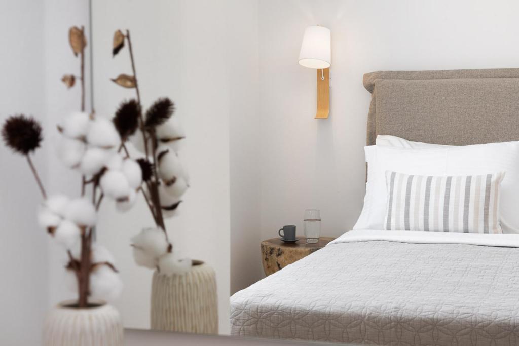 A bed or beds in a room at Villa Lefko