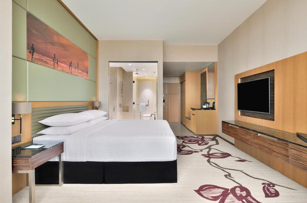 TV a/nebo společenská místnost v ubytování Sheraton Colombo Hotel