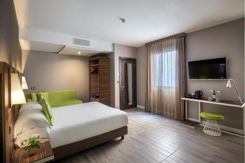 The Republic - Resim 23