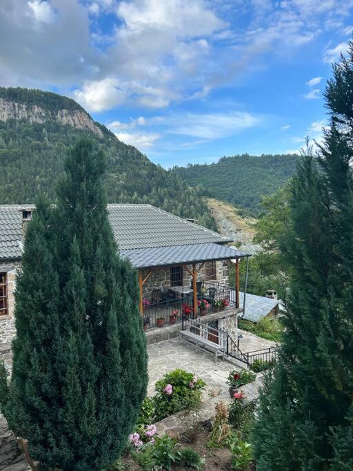 Nespecifikovaný výhled na hory nebo výhled na hory při pohledu z apartmánu