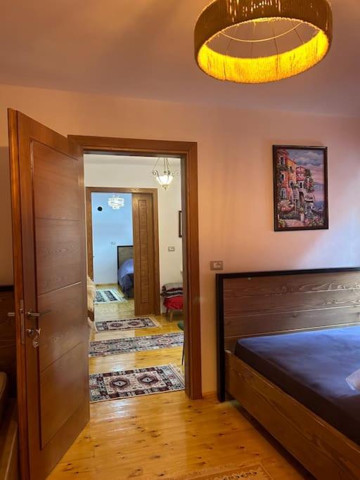 Postel nebo postele na pokoji v ubytování Florija’s Guesthouse
