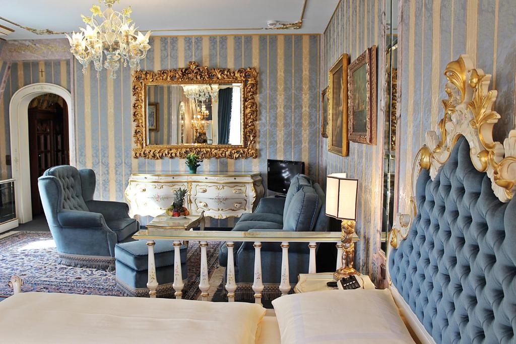 Hotel Palais Porcia - Resim 31