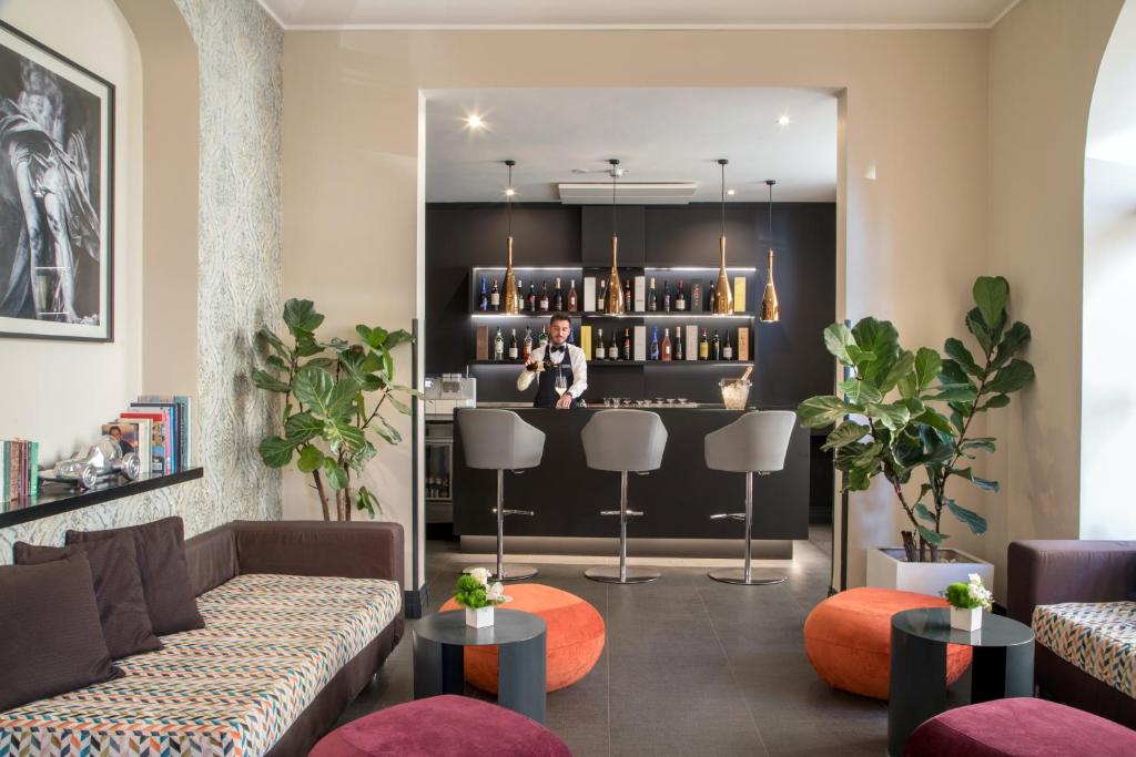 The Republic - Resim 15